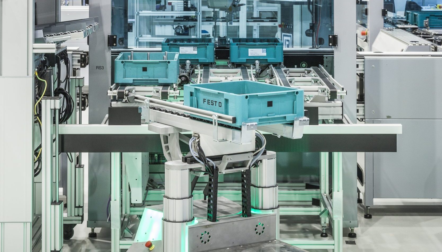 © Universität Stuttgart IFF / Fraunhofer IPA, Foto: Rainer Bez